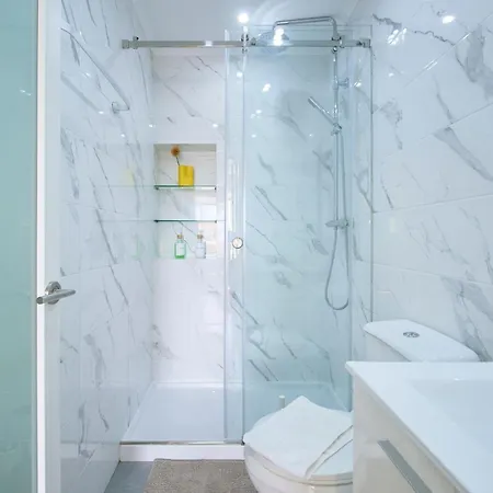 Апартаменти Renewed Alfama Gem With Ac, By Timecooler *