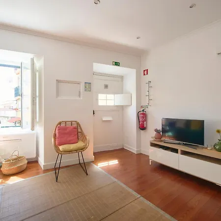 Апартаменти Renewed Alfama Gem With Ac, By Timecooler *