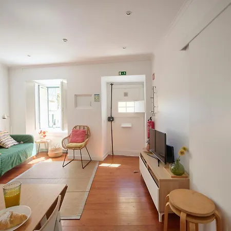 Renewed Alfama Gem With Ac, By Timecooler Апартаменти *