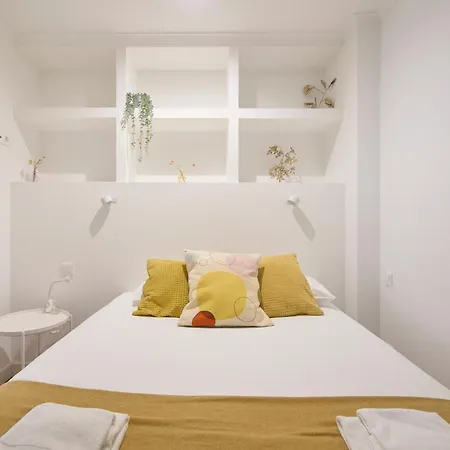 Renewed Alfama Gem With Ac, By Timecooler Apartmán *