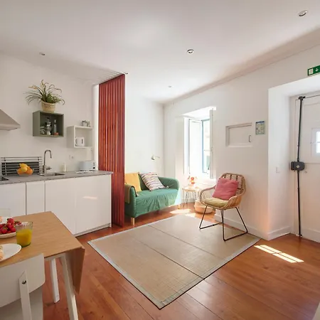 Renewed Alfama Gem With Ac, By Timecooler Apartmán *