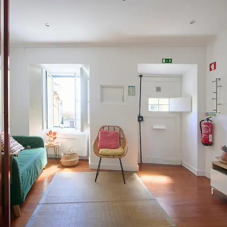 公寓 Renewed Alfama Gem With Ac, By Timecooler