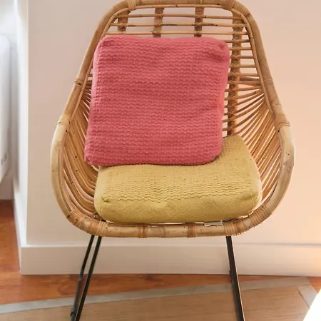 Renewed Alfama Gem With Ac, By Timecooler