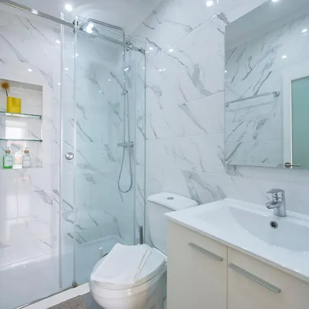 شقة Renewed Alfama Gem With Ac, By Timecooler Lisboa