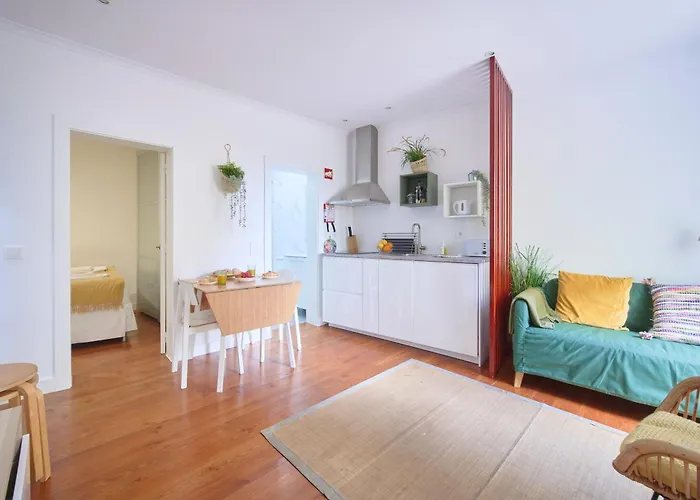 Renewed Alfama Gem With Ac, By Timecooler