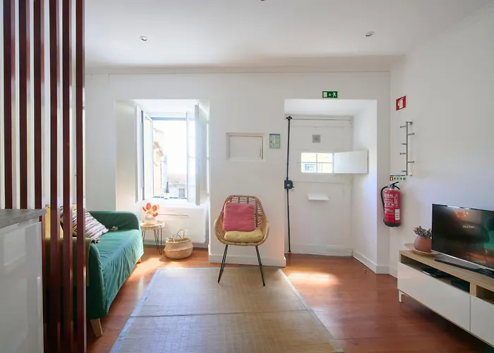 شقة Renewed Alfama Gem With Ac, By Timecooler