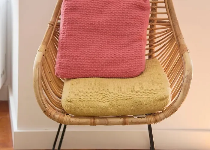 Renewed Alfama Gem With Ac, By Timecooler